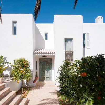 FACADE MAISON COTE RUE